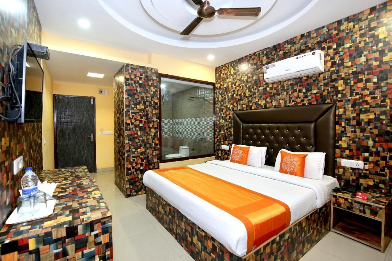 Oyo 8622 Hotel Grand Inn Csandígarh Kültér fotó