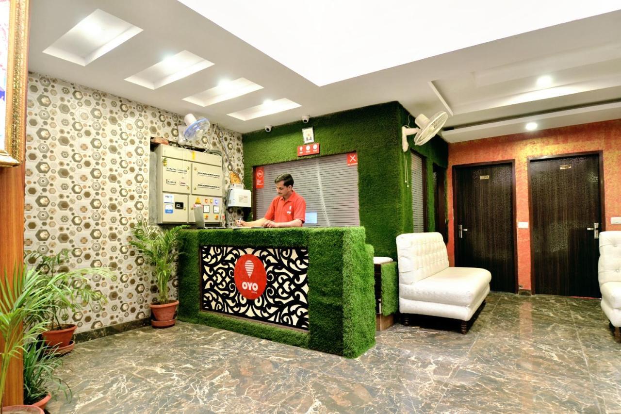 Oyo 8622 Hotel Grand Inn Csandígarh Kültér fotó